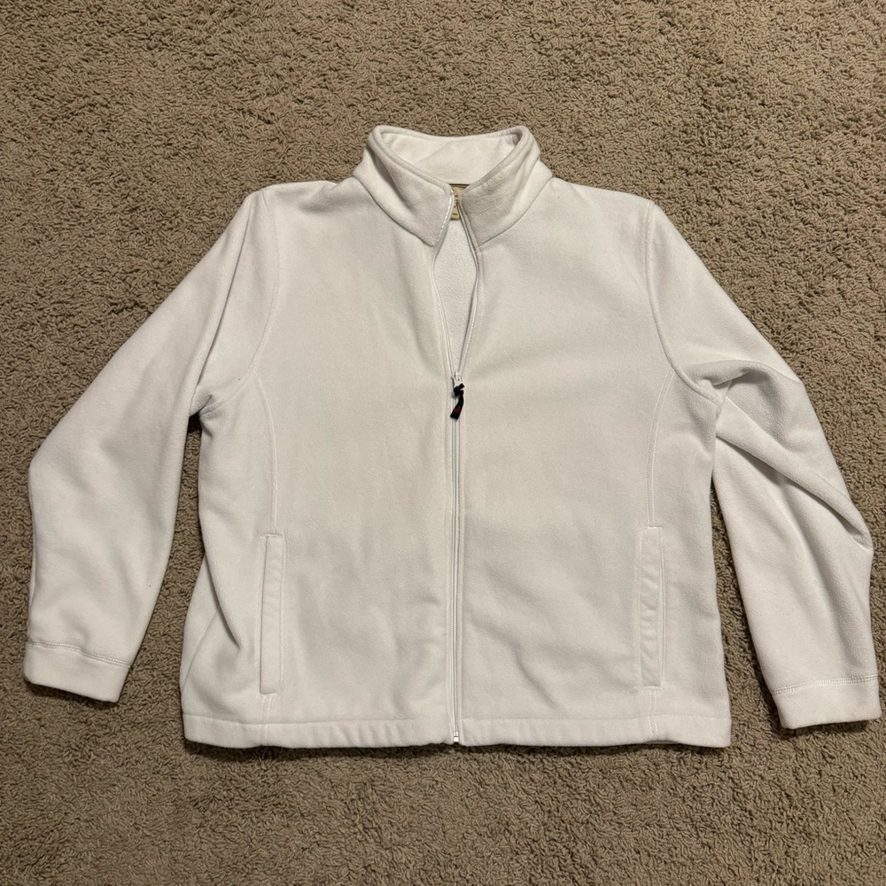 EUC Woolrich fleece coat, cream, size XL